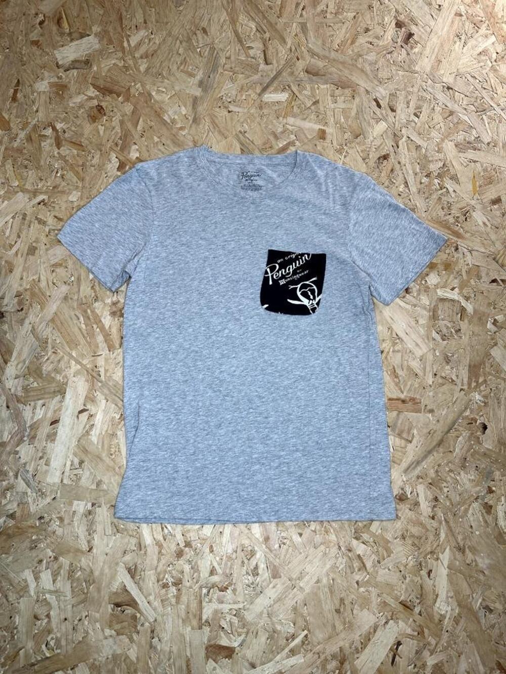 Original Penguin Munsingwear Mens Small Gray Pocket T-Shirt Graphic Tee